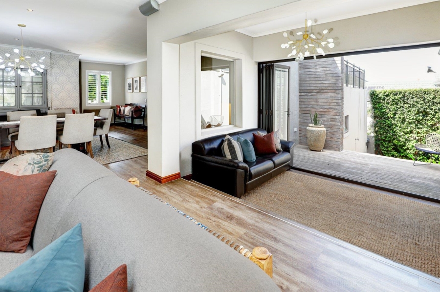 5 Bedroom Property for Sale in Van Riebeeckshof Western Cape